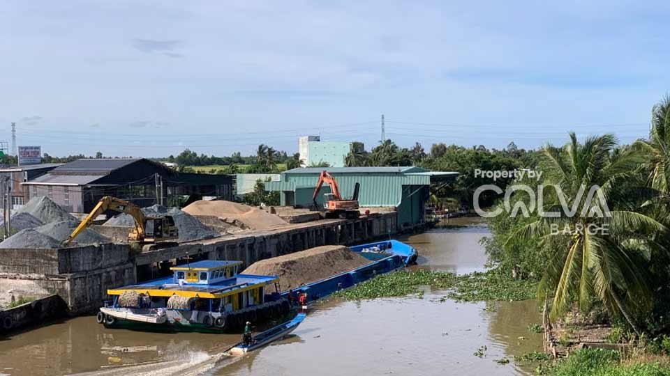Tongkang Tambang Batu Bara